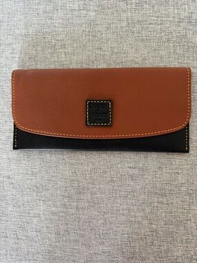 Dooney & Bourke Brown and Black Leather Slim Wallet
